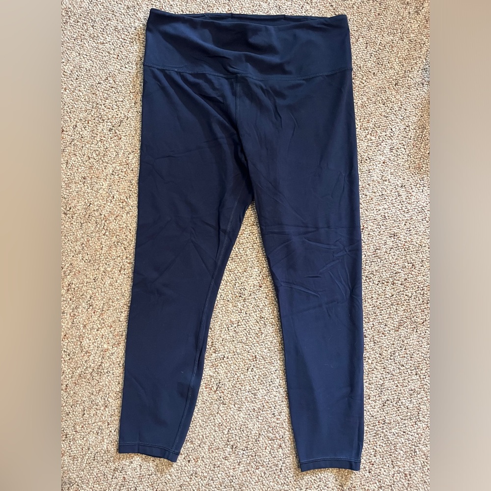 Athleta Elation Ultra High-Rise 7/8 Leggings in navy, L